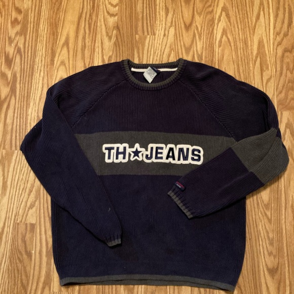 Tommy vintage embroidered sweater - Picture 2 of 3